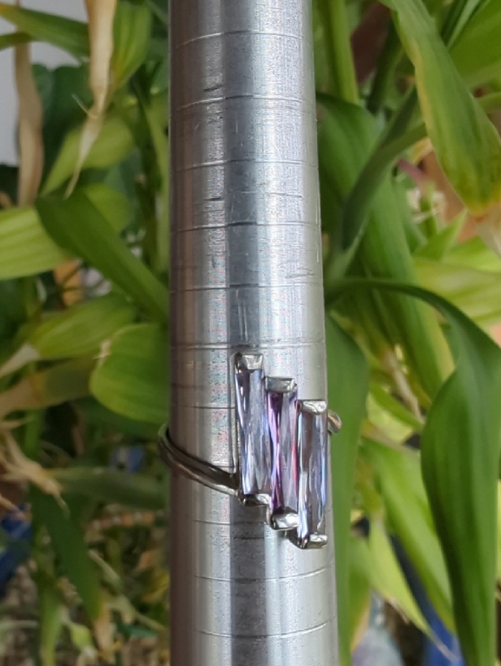 Faceted Purple/Blue Colored Glass 925 Silver Plated Ring Size 9 - Picture 14 of 14